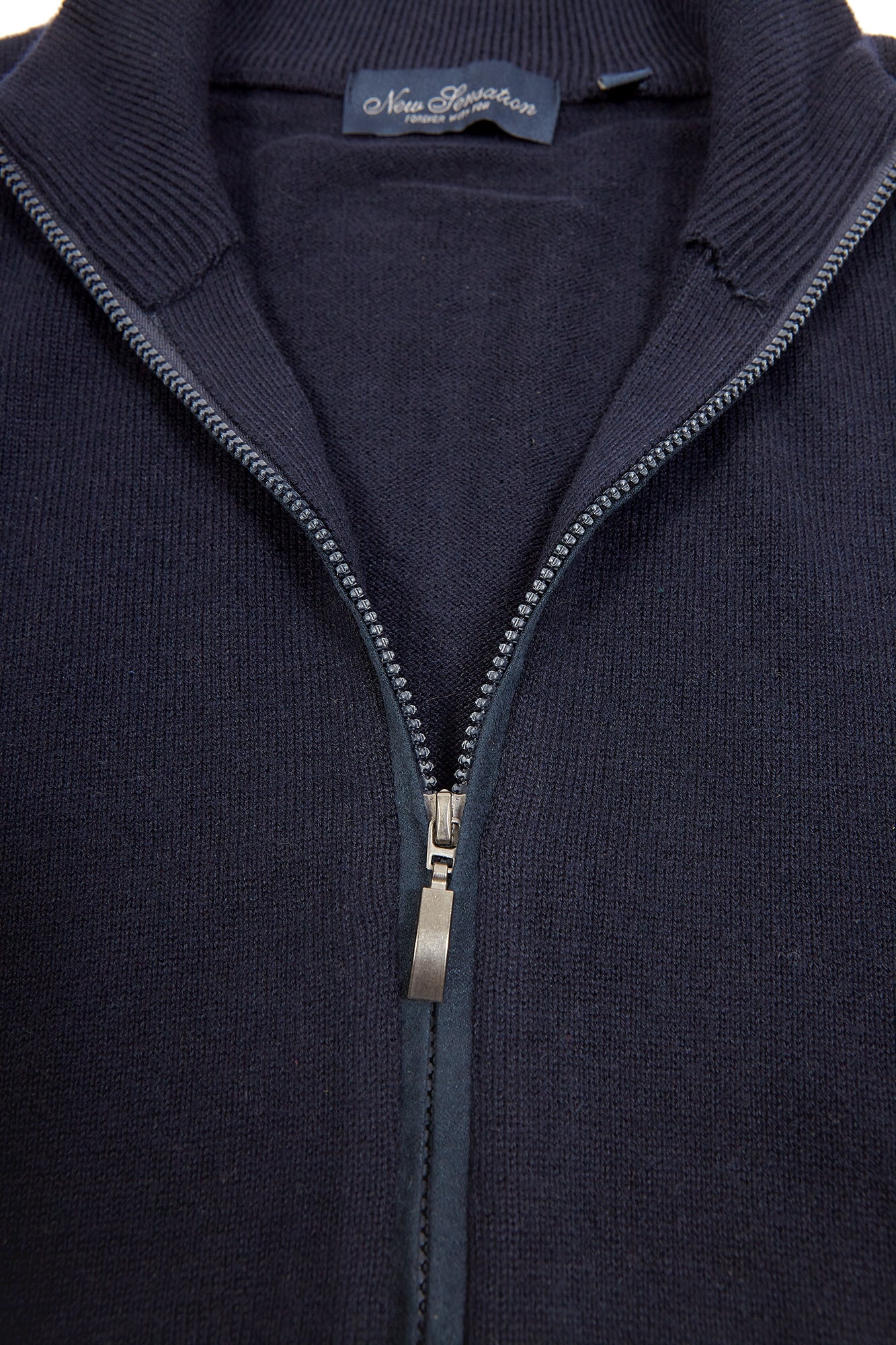 Cardigan zip